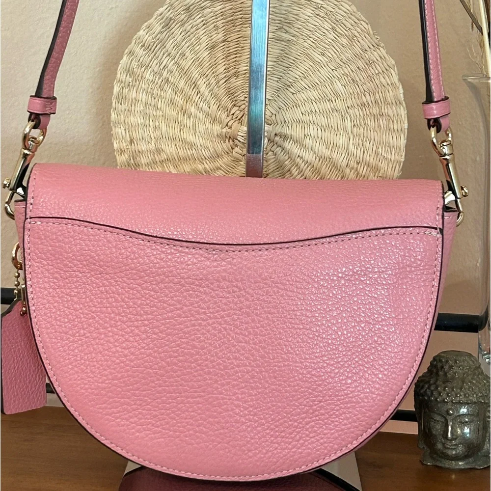 COACH Ellen Pebble Leather Flap Crossbody Bag in Bubblegum Pink - Picture 3 of 12